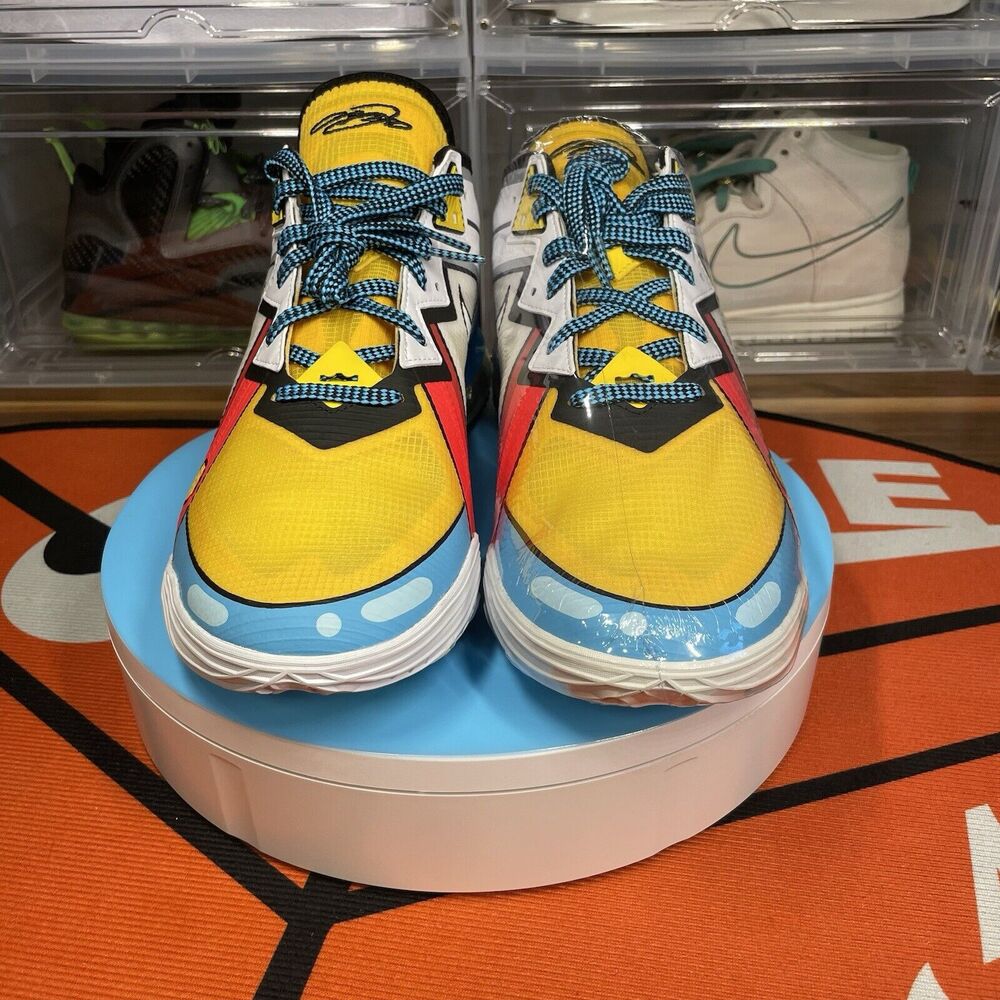 Size 10.5- Nike LeBron 18 XVIII Low - Stewie Griffin SOLD - Picture 3 of 11